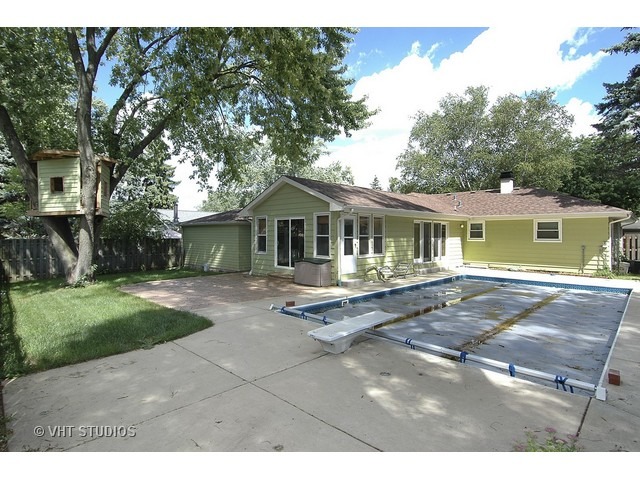 200 Pauline Dr, Elgin, IL 60123 photo 13