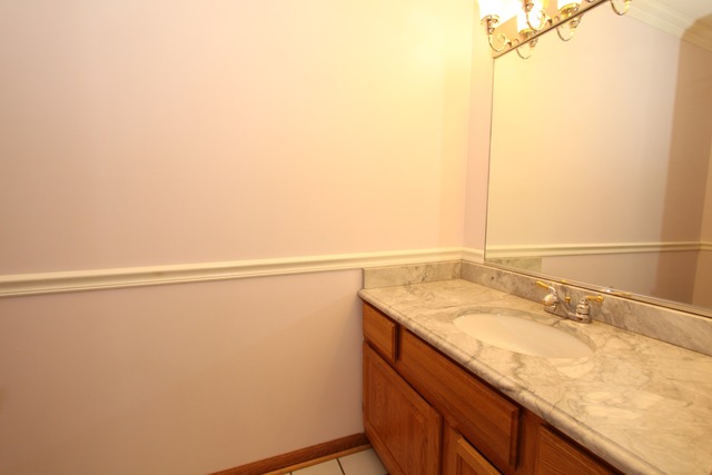 730 E Catalpa St, Addison, IL 60101 photo 10