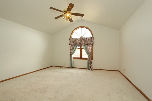 730 E Catalpa St, Addison, IL 60101 photo 12