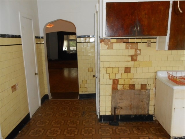 9431 S Champlain Ave, Chicago, IL 60619 photo 9
