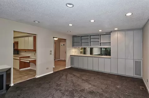 809 Downing St, Northbrook, IL 60062 photo 9