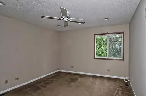 809 Downing St, Northbrook, IL 60062 photo 12