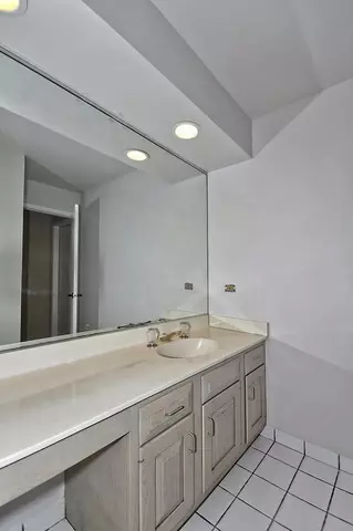 809 Downing St, Northbrook, IL 60062 photo 10