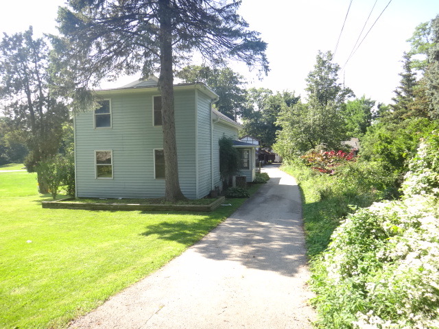 8840 Archer Ave, Willow Springs, IL 60480 photo 1