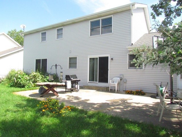 682 Stuart Dr, Carol Stream, IL 60188 photo 14