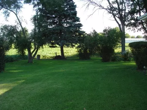 206 Lincoln St, Cherry, IL 61317 photo 4