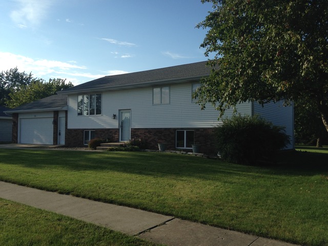 535 E 2nd St, Herscher, IL 60941 photo 20