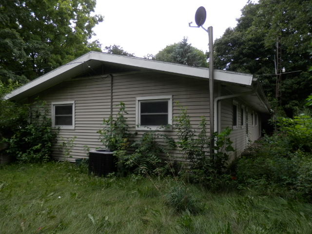 506 Bourland St, Cornell, IL 61319 photo 3