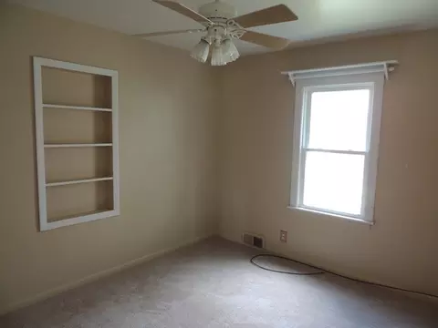 2621 2nd St, Peru, IL 61354 photo 10