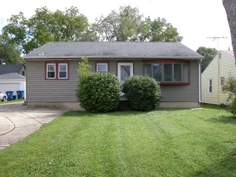 3011 Sangamon St, Steger, IL 60475 photo 2