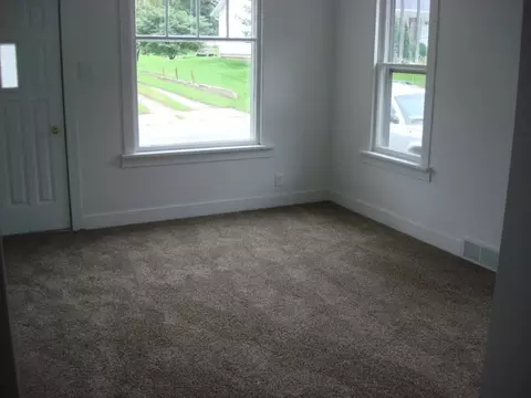 322 Maple Ave, Oglesby, IL 61348 photo 10