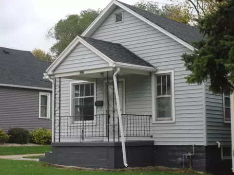 322 Maple Ave, Oglesby, IL 61348 photo 2