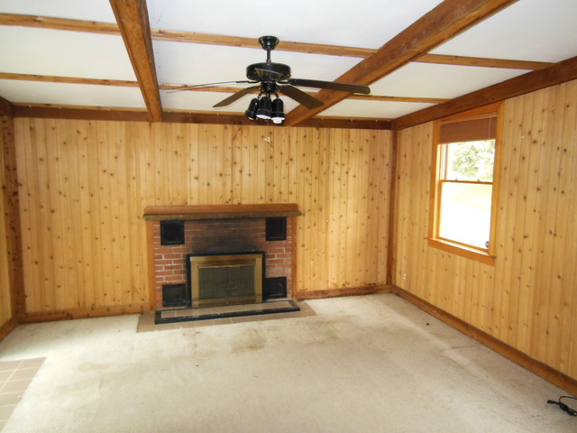 65 Genesee Ave, Elgin, IL 60123 photo 4