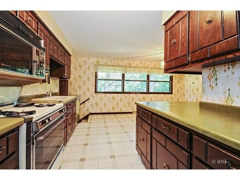 839 Highview Ave, Olympia Fields, IL 60461 photo 3