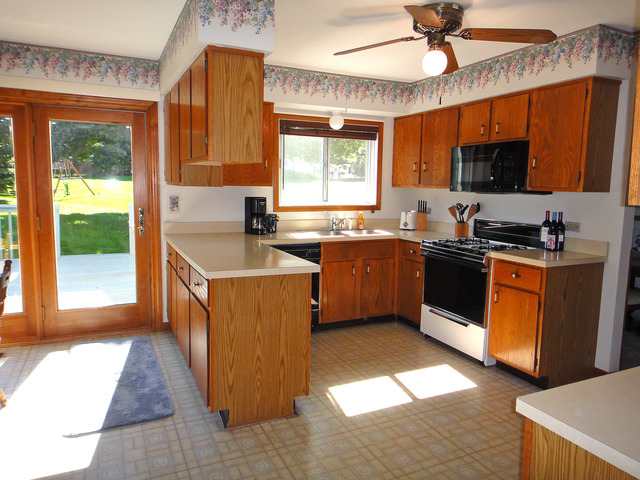 1140 Hull Ct, Aurora, IL 60504 photo 2