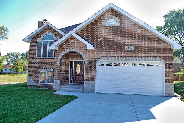 7937 Linder Ave, Burbank, IL 60459 photo 2