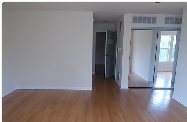 3100 W Argyle St #3, Chicago, IL 60625 photo 7