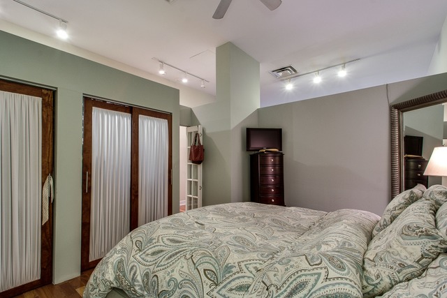 211 E Ohio St #311, Chicago, IL 60611 photo 13