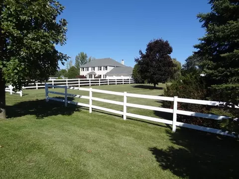 5 N255 Heritage Ct, Wayne, IL 60184 photo 2