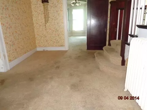 227 E Prospect Ave, Ottawa, IL 61350 photo 3