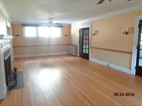 227 E Prospect Ave, Ottawa, IL 61350 photo 5
