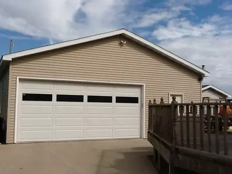 204 E Locust St, La Moille, IL 61330 photo 3