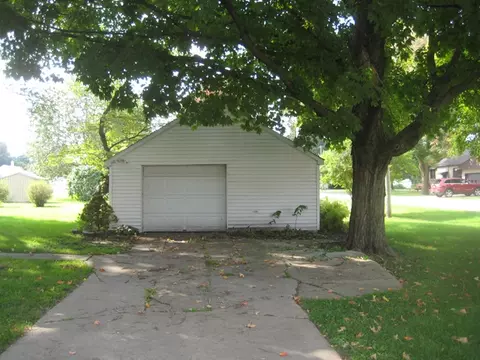 203 Elm St, Cedar Point, IL 61316 photo 11