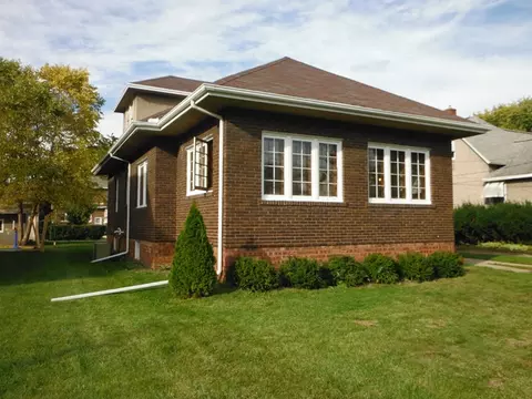 2623 6th St, Peru, IL 61354 photo 2