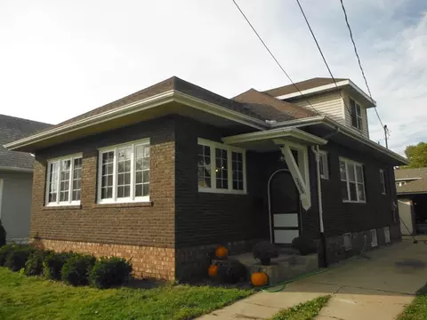 2623 6th St, Peru, IL 61354 photo 1