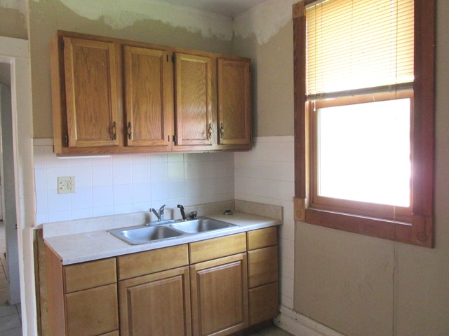 109 Wilder St, Aurora, IL 60506 photo 9