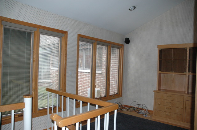 9415 W Central Rd, Des Plaines, IL 60016 photo 19