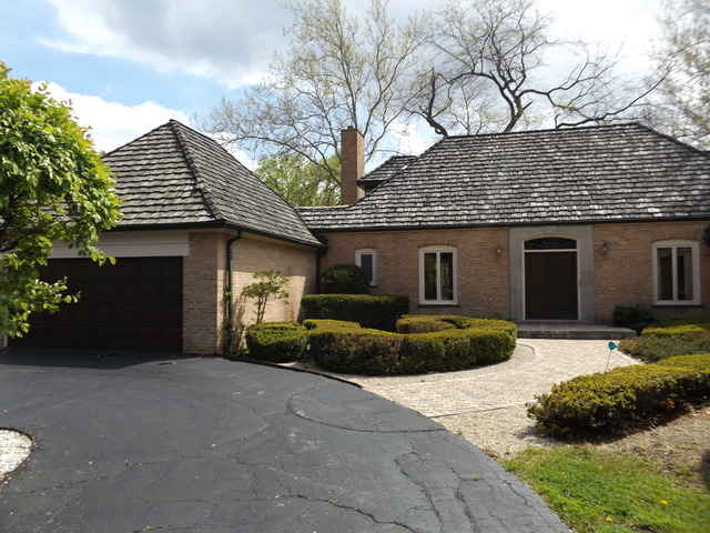 611 Voltz Rd, Northbrook, IL 60062 photo 1