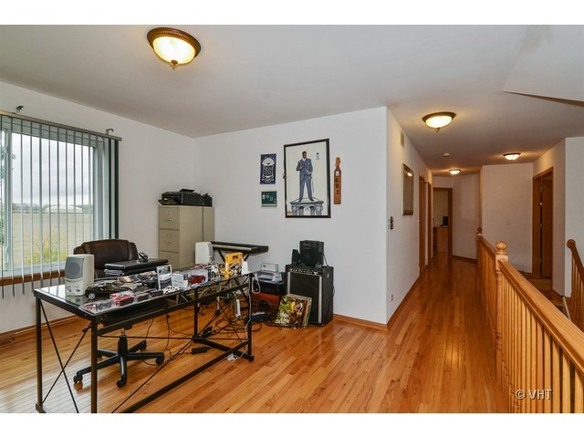 120 Treehouse Rd, Matteson, IL 60443 photo 9