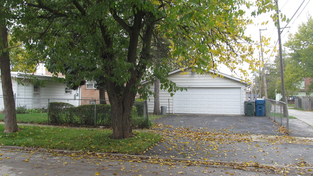 299 E 163rd St, Harvey, IL 60426 photo 3