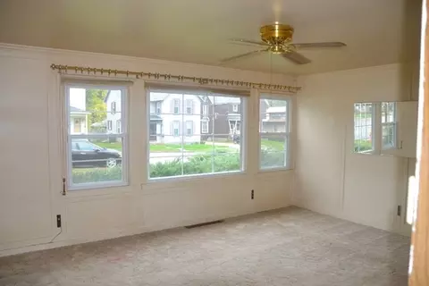 1603 W Third St, Dixon, IL 61021 photo 3