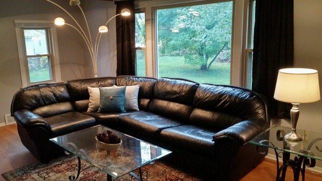 126 E Circle Dr, Lockport, IL 60441 photo 2