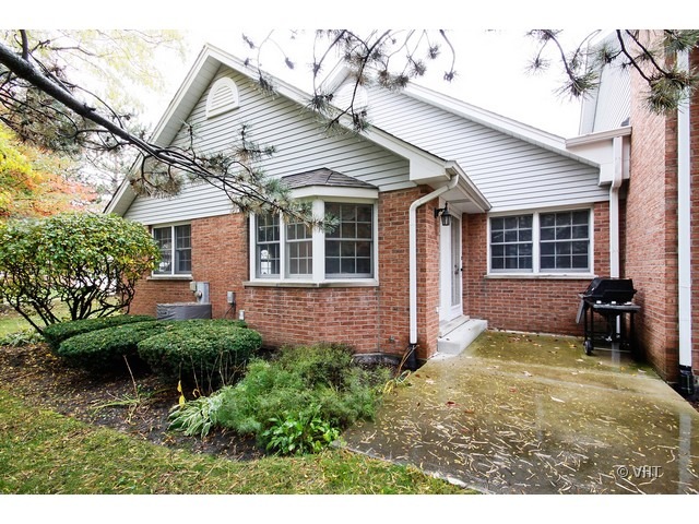 2869 Aster Ln, Darien, IL 60561 photo 10