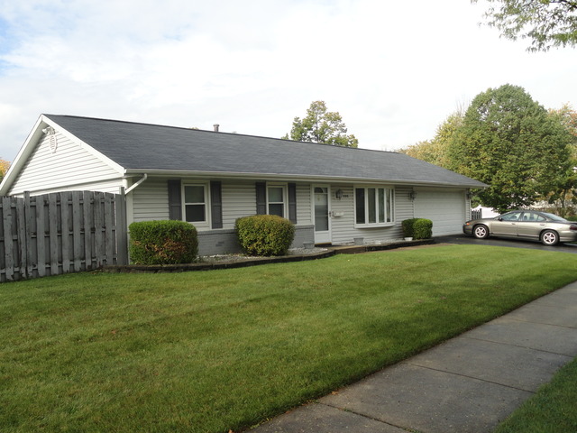 838 Springfield Dr, Roselle, IL 60172 photo 1