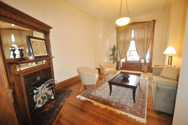 1232 E 46th St, Chicago, IL 60653 photo 3