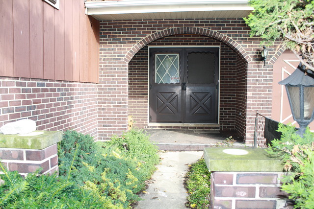 248 79th St, Willowbrook, IL 60527 photo 2
