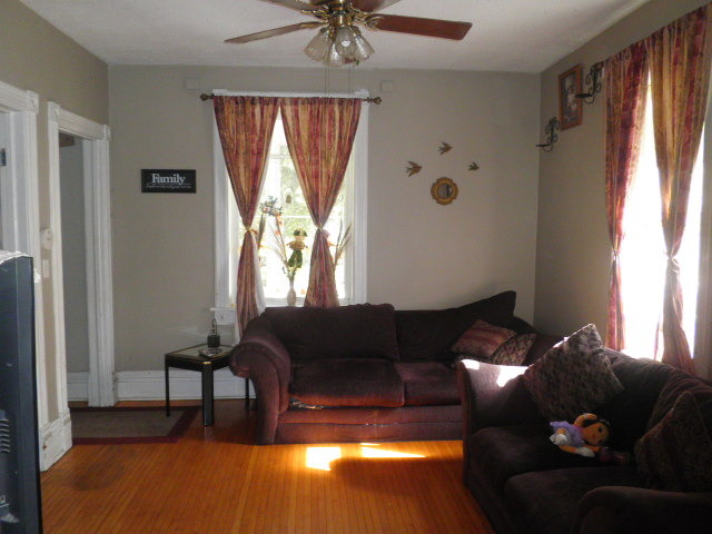 72 S Union St, Elgin, IL 60123 photo 5