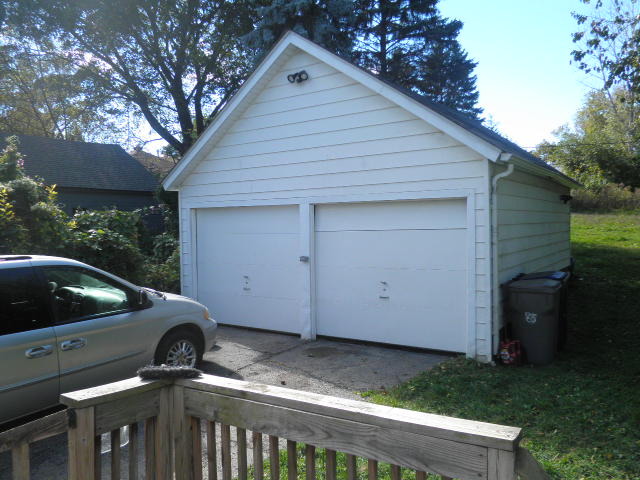 72 S Union St, Elgin, IL 60123 photo 3