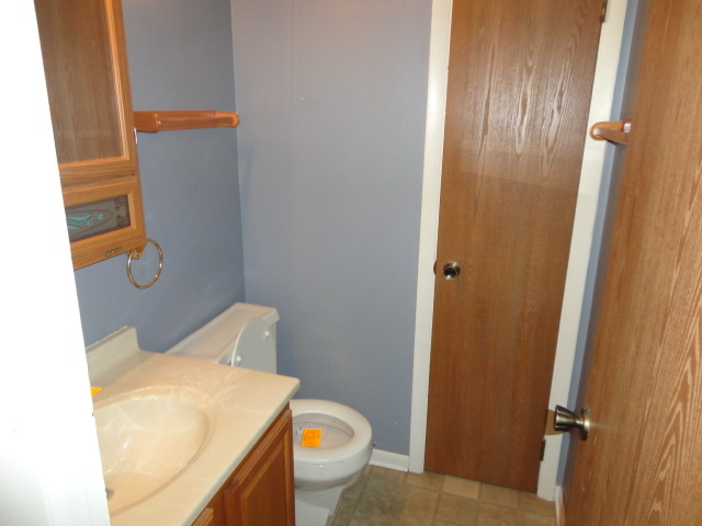 37 Devonshire Cir, Elgin, IL 60123 photo 8