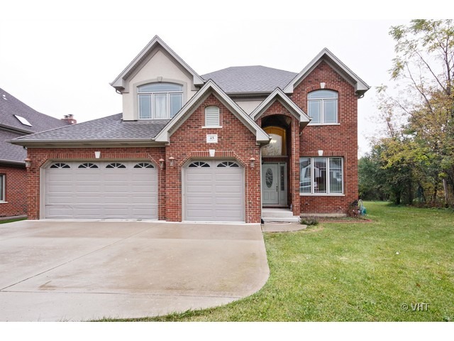 115 Meadow Ct, Willowbrook, IL 60527 photo 1