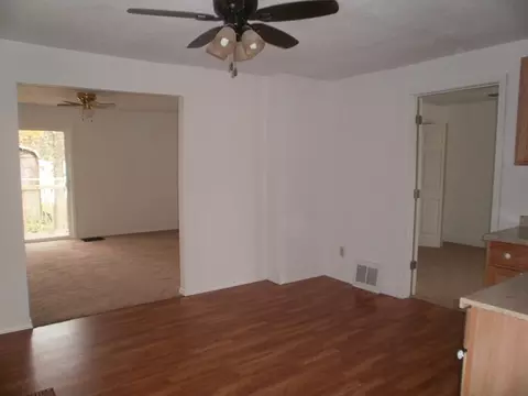 2598 E 506th Rd, Oglesby, IL 61348 photo 7