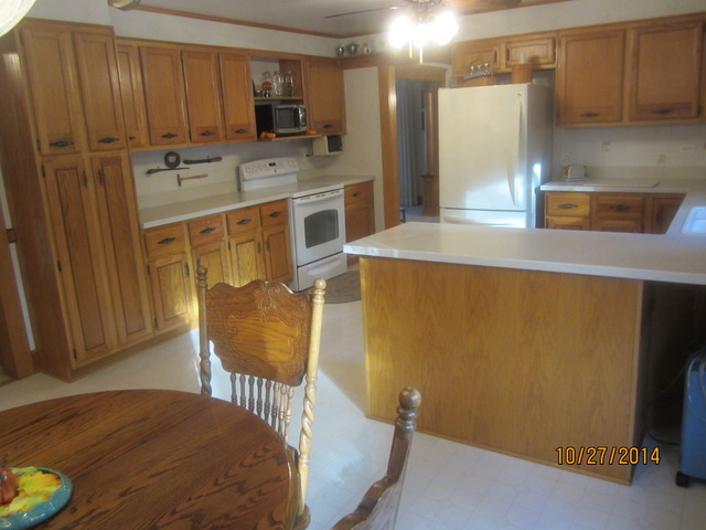 233 King Arthur Ct, Elgin, IL 60120 photo 12