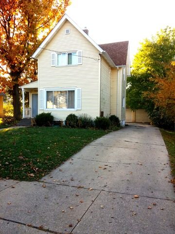 724 Logan Ave, Elgin, IL 60120 photo 2