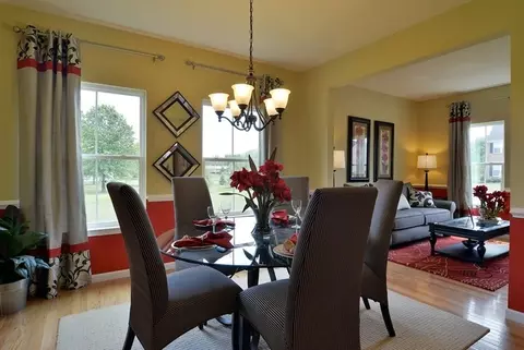 16618 Lewood Dr, Plainfield, IL 60586 photo 2
