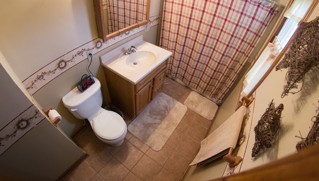 245 N 5th St, Capron, IL 61012 photo 8