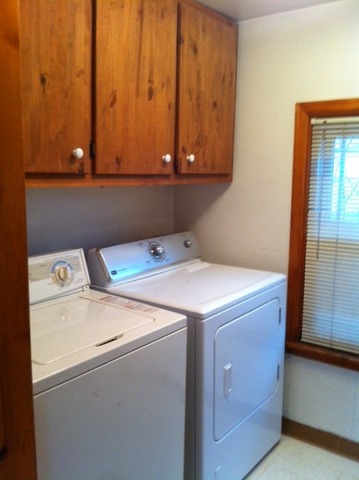 245 N 5th St, Capron, IL 61012 photo 7